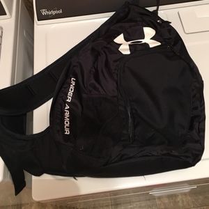 under armour one shoulder backpack